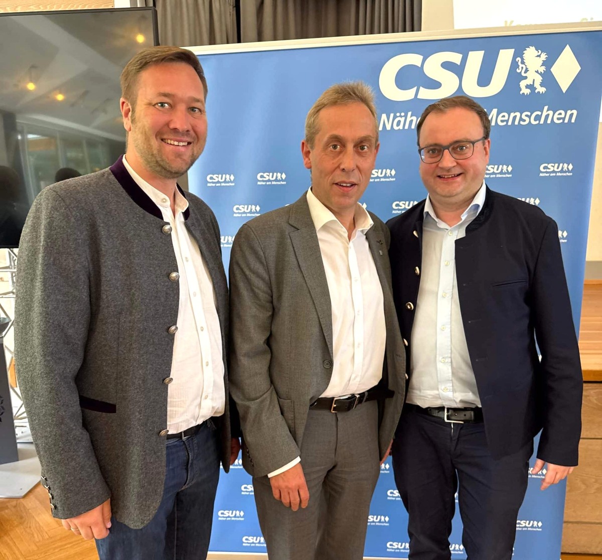 Foto (Abgeordnetenbro Passau): Die CSU-Abgeordneten  (v. l.) MdL Josef Heisl, MdB Hans Koller und MdL Stefan Meyer.